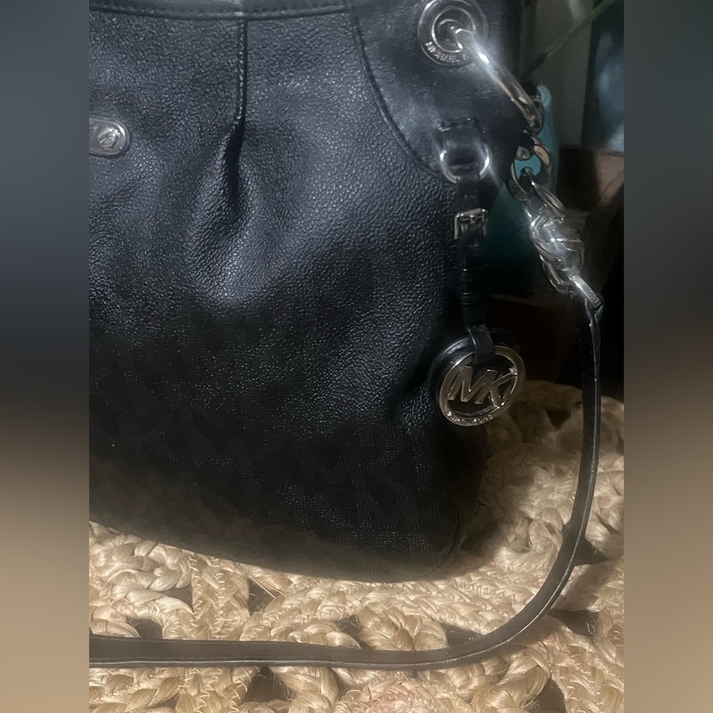 Michael Kors Black Chain Strap Shoulder/Crossbody Bag - Picture 6 of 6